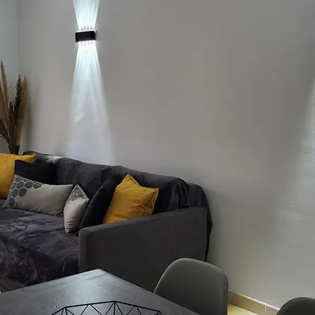 Apartamento T2 Encosta Sao Jose דירה